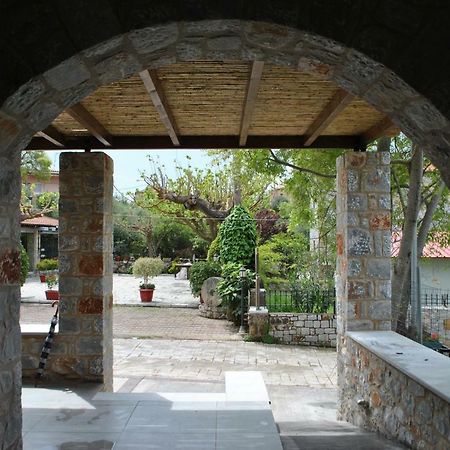 Petras Gi - Stone Houses Stoupa Bagian luar foto