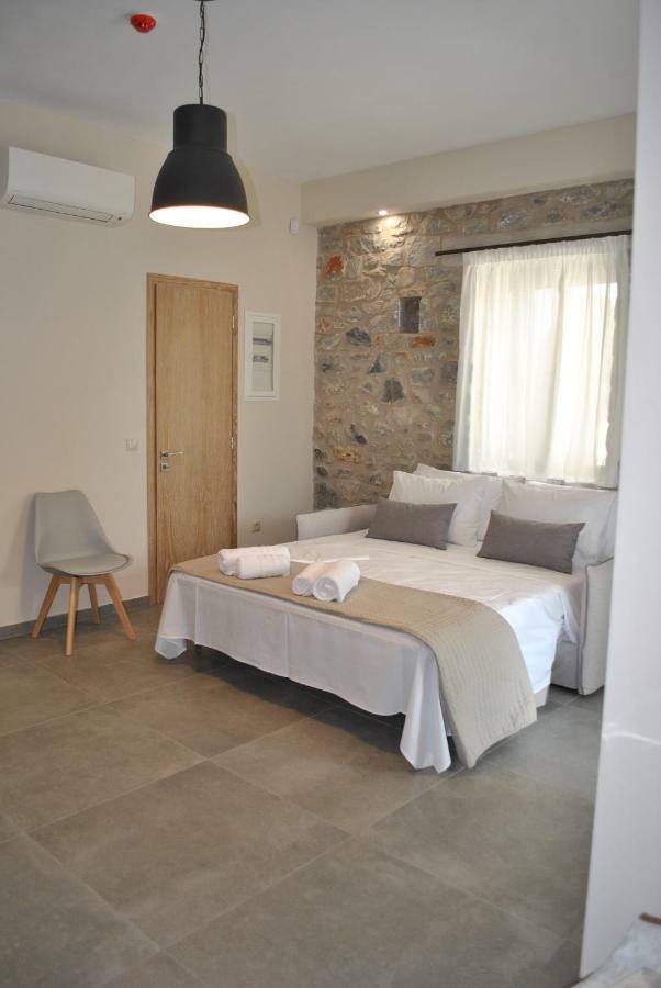 Petras Gi - Stone Houses Stoupa Bagian luar foto