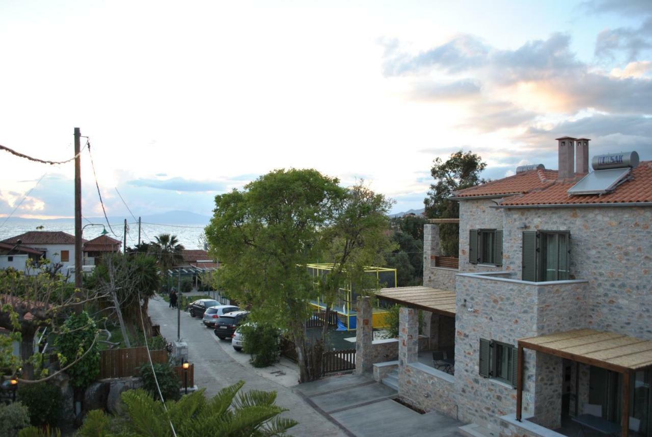 Petras Gi - Stone Houses Stoupa Bagian luar foto