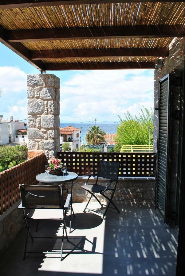 Petras Gi - Stone Houses Stoupa Bagian luar foto