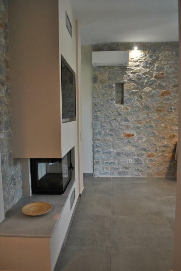 Petras Gi - Stone Houses Stoupa Bagian luar foto