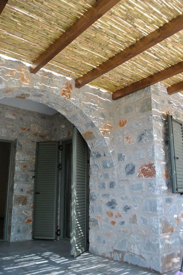 Petras Gi - Stone Houses Stoupa Bagian luar foto