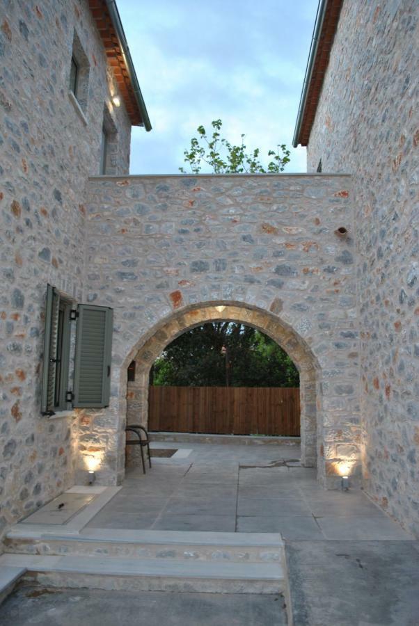 Petras Gi - Stone Houses Stoupa Bagian luar foto