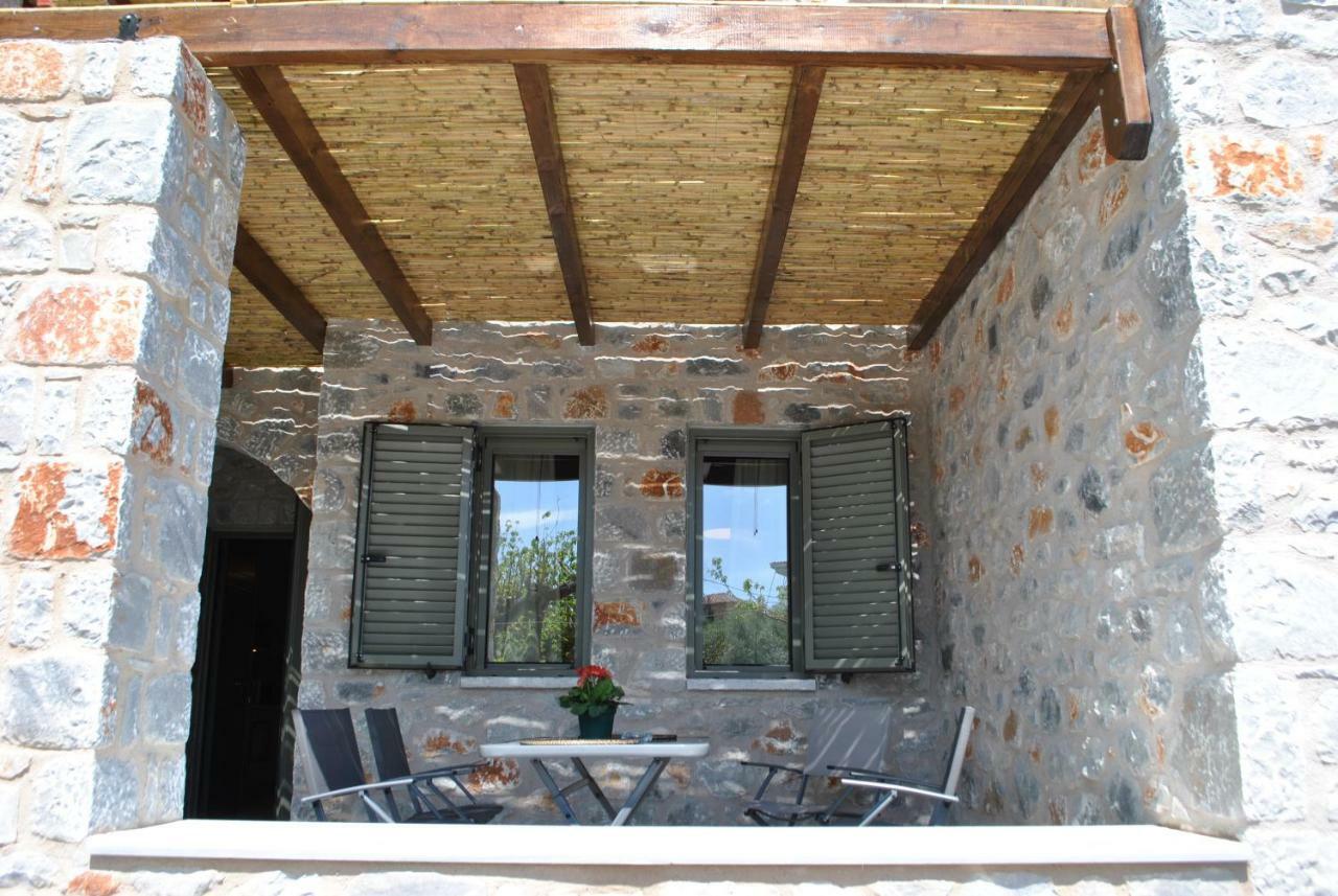 Petras Gi - Stone Houses Stoupa Bagian luar foto