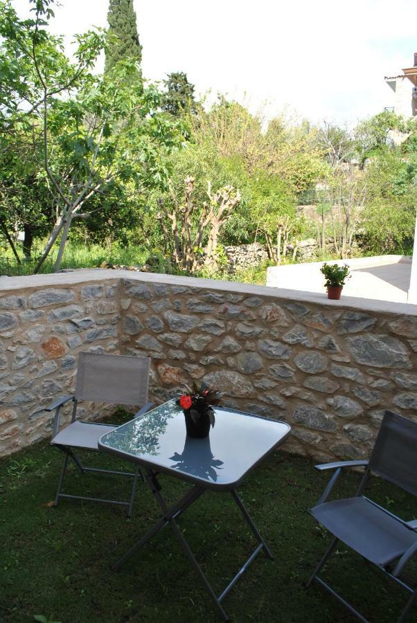 Petras Gi - Stone Houses Stoupa Bagian luar foto