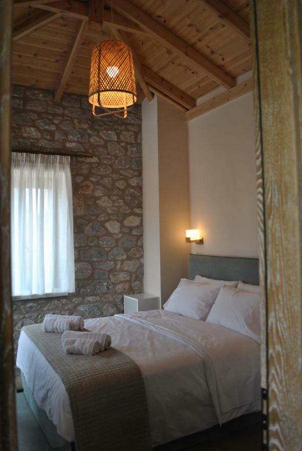 Petras Gi - Stone Houses Stoupa Bagian luar foto